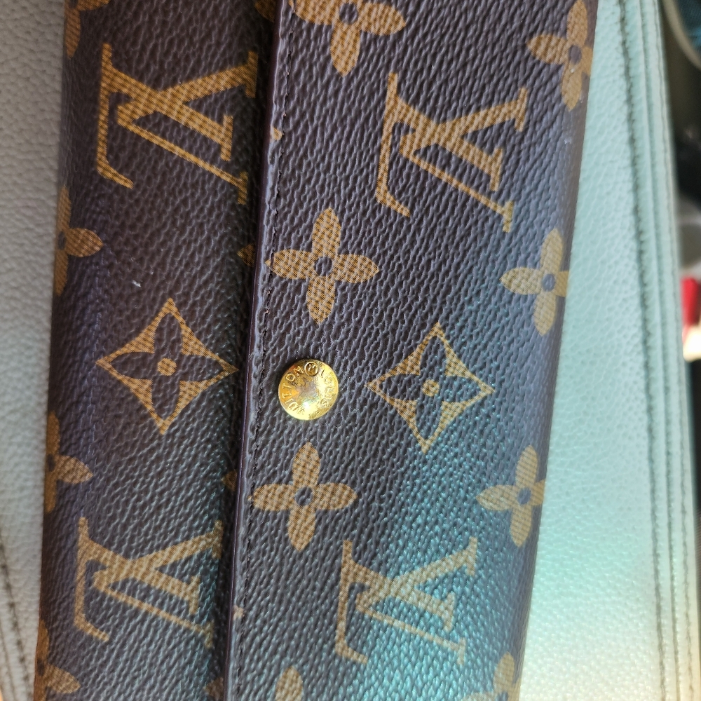Authentic Louis Vuitton wallet